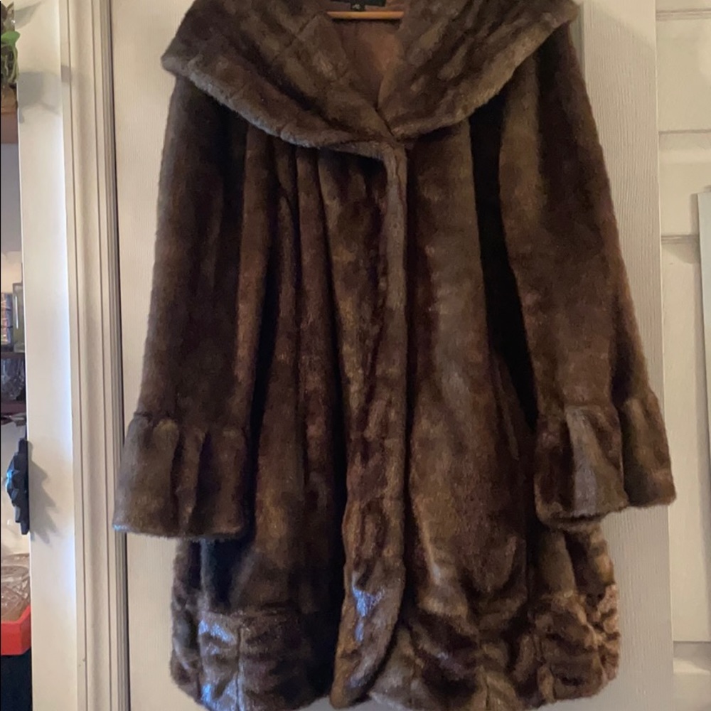 Gorgeous faux fur by Jones New York